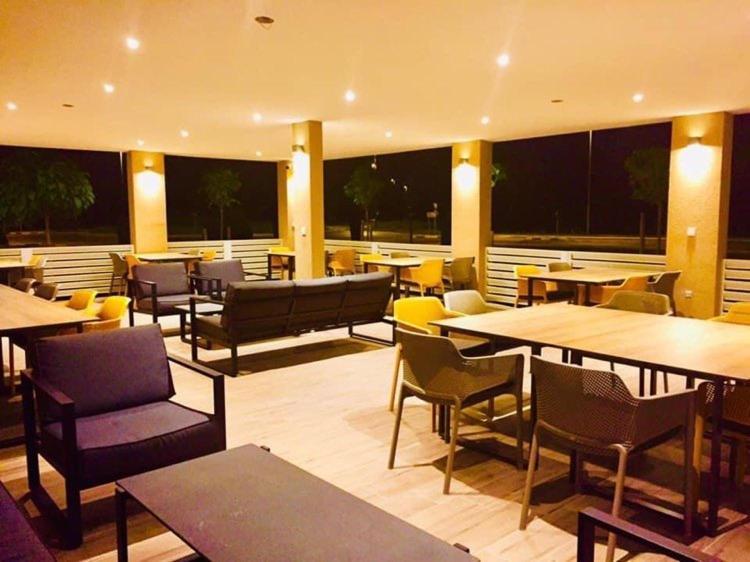 Hotel Restavracija In Prenocisca Carda Martjanci Esterno foto