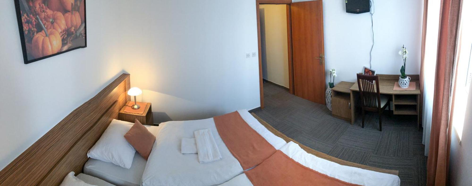 Hotel Restavracija In Prenocisca Carda Martjanci Esterno foto