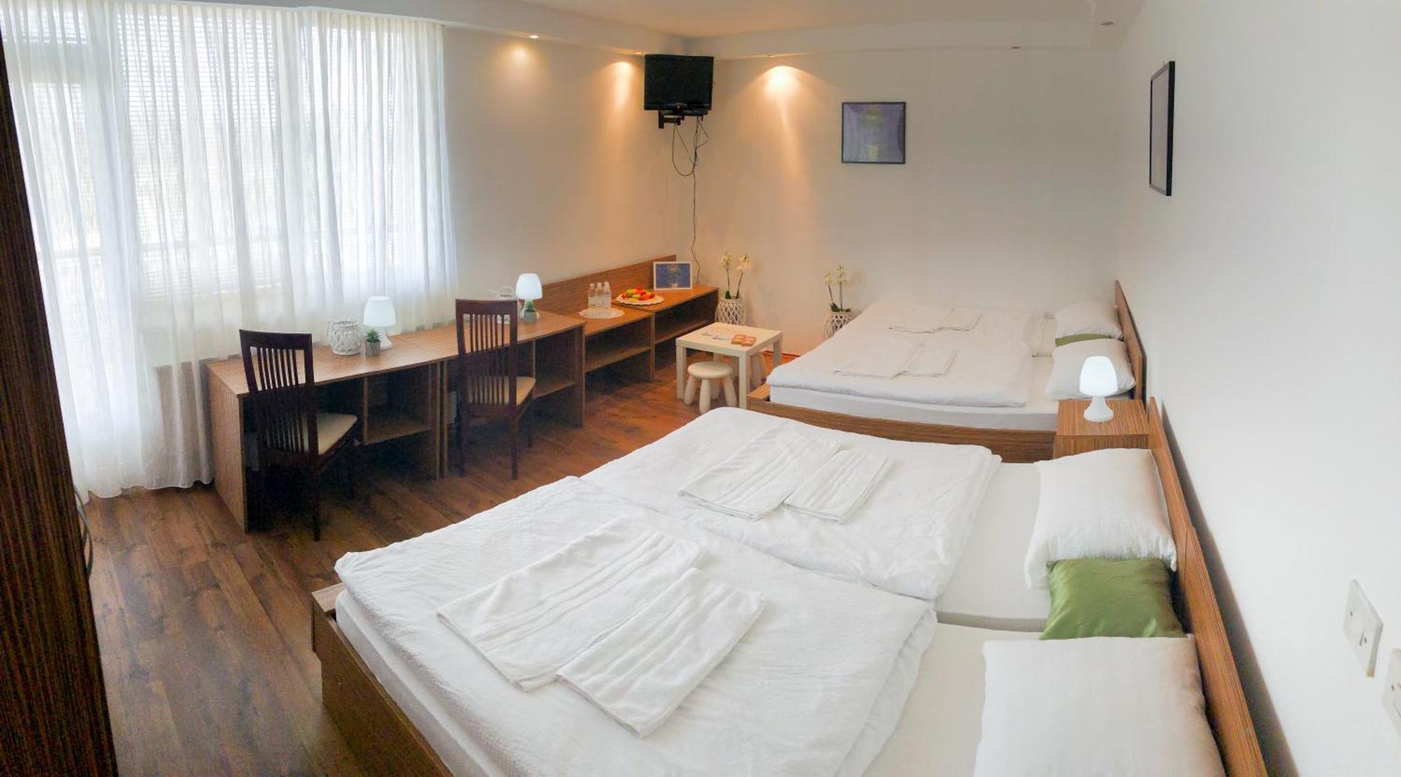Hotel Restavracija In Prenocisca Carda Martjanci Esterno foto
